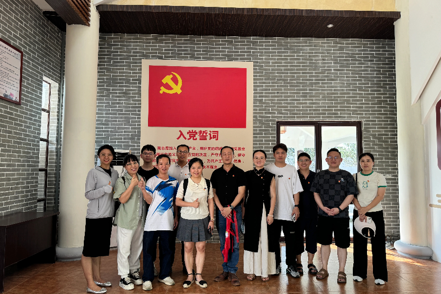 活动现场(3张照片滑动播放)2 (1).jpg
