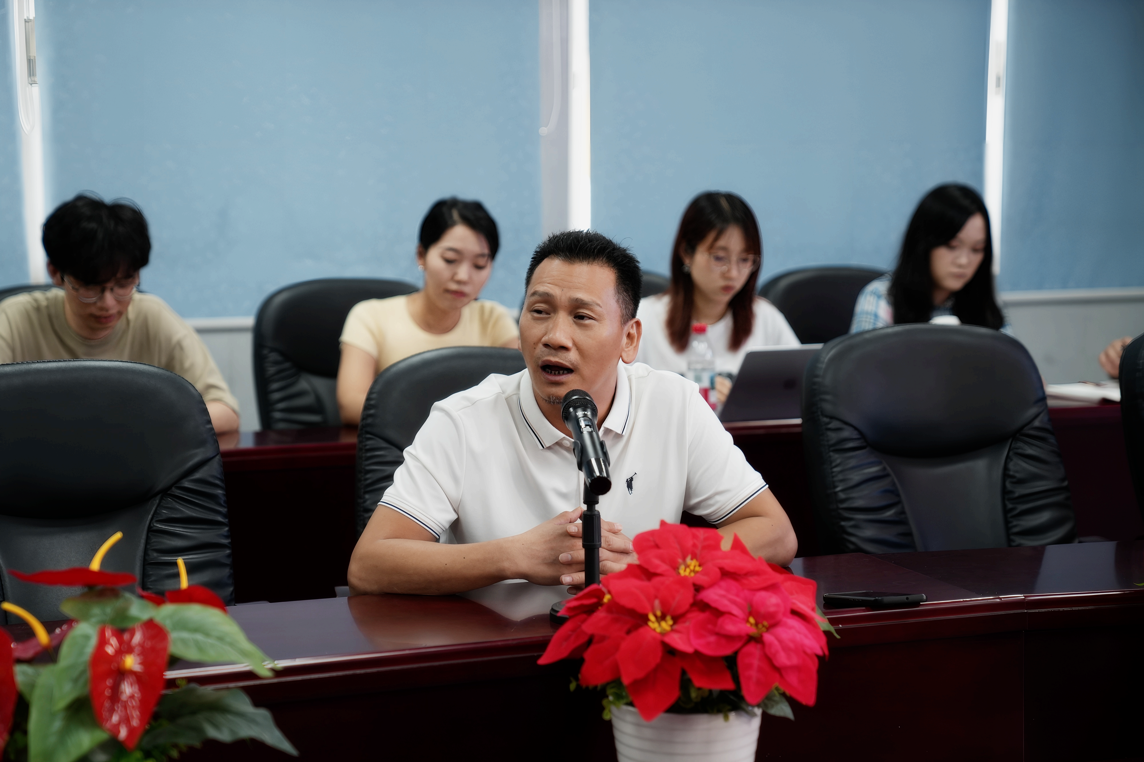 赖院发言.png